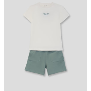 Conjunto Camiseta con Logo Skate Club en el Pecho y Shorts con Bolsillos Parche | Color: Crudo | Street Monkey