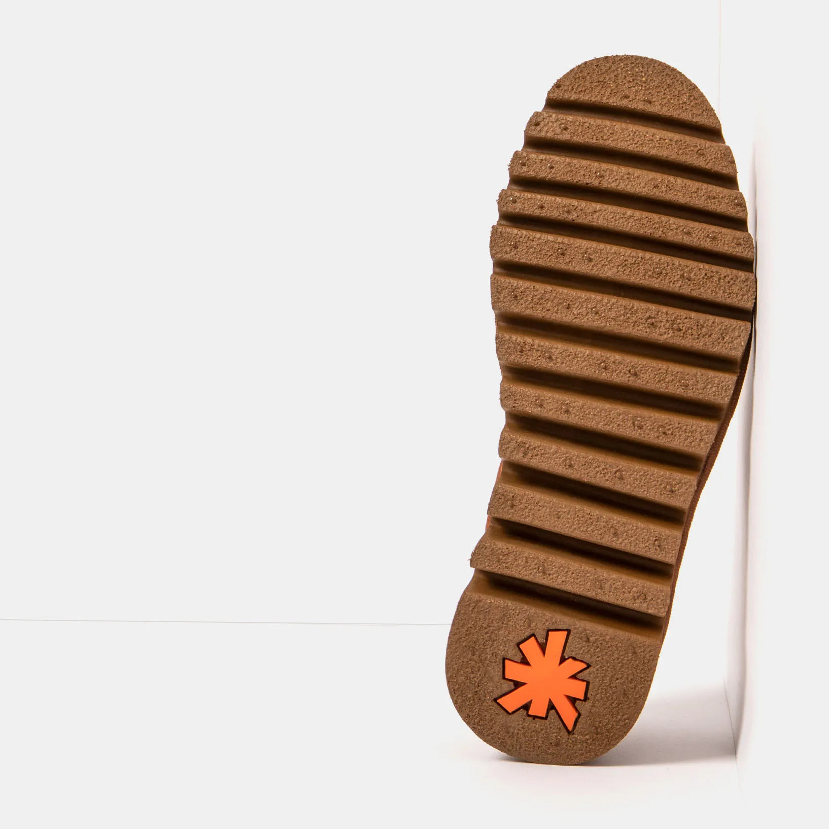 Zapatos 1595 NOBUCK CUERO/ONTARIO color Cuero