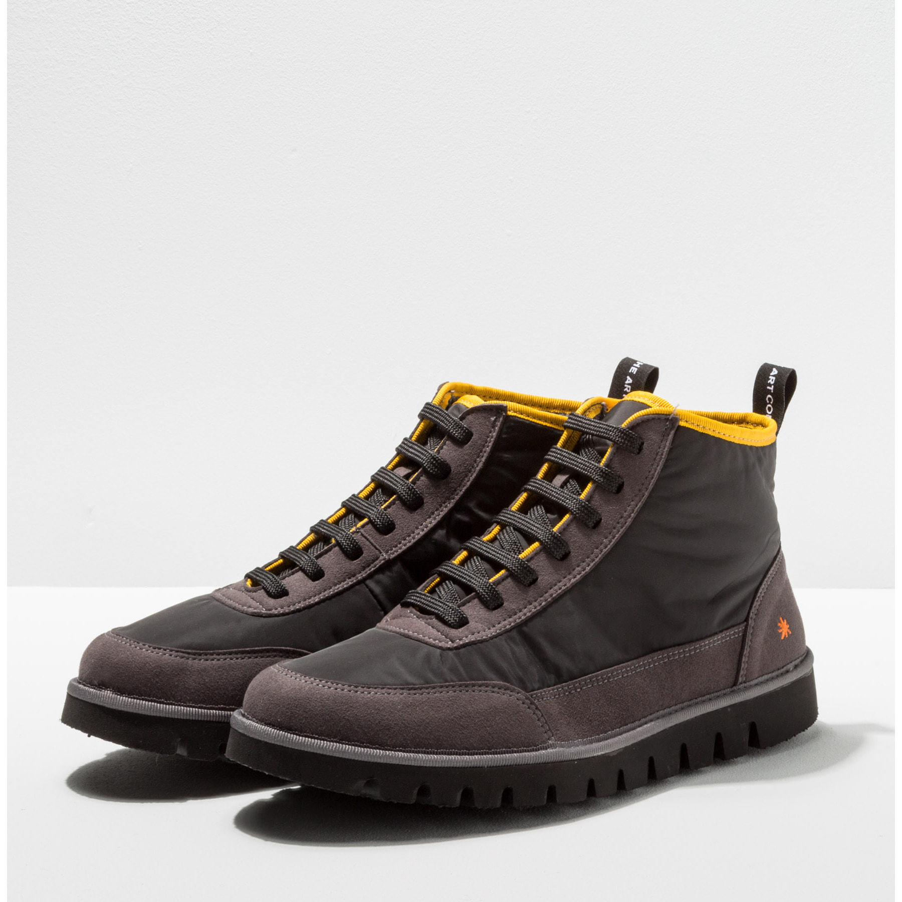 Botines 1585 NYLON BLACK/ONTARIO color Black