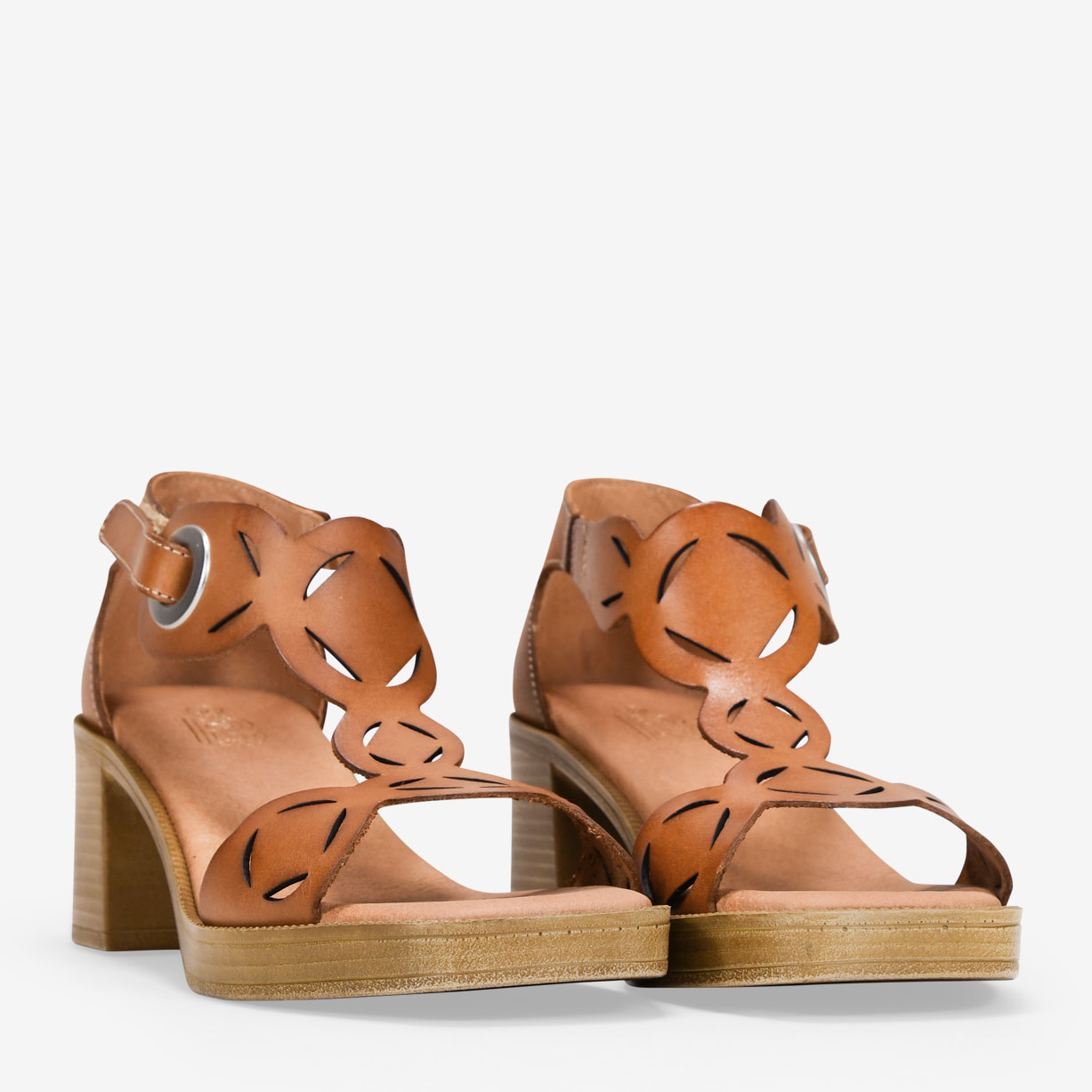 Sandalias de tacón cuero en piel con velcro