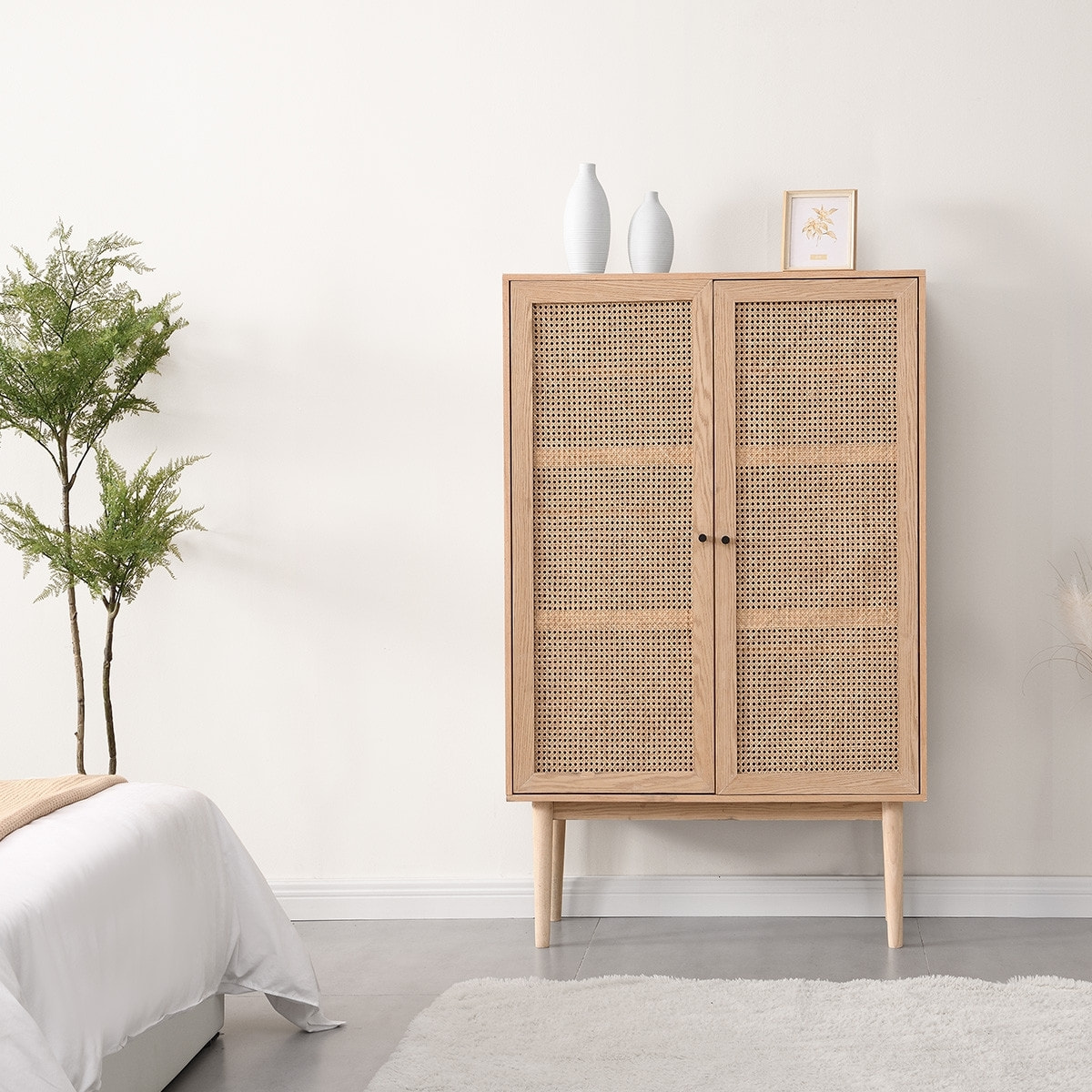 Armoire en cannage et bois - EDEN