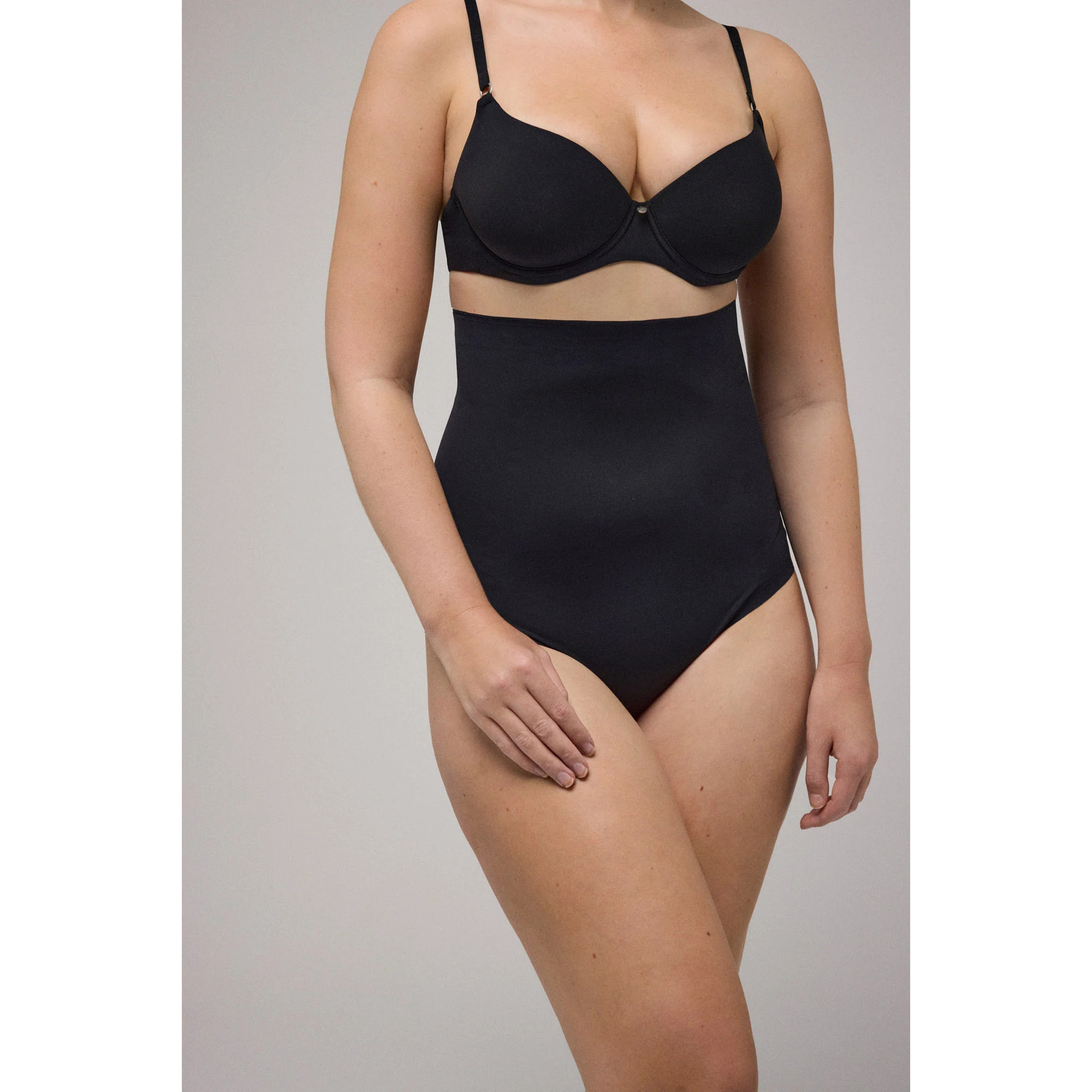 Slip alto con effetto snellente