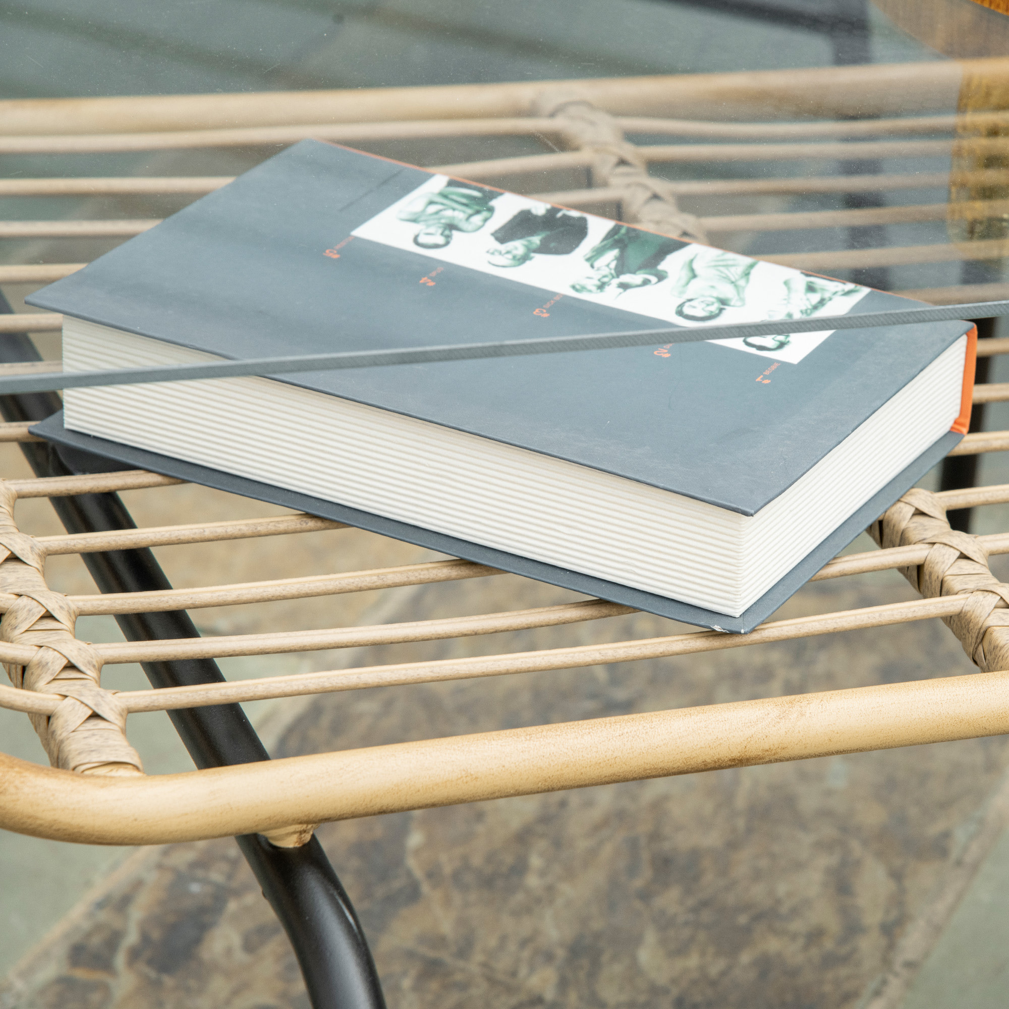 Salon de jardin 4 places – Style exotique – Coussins inclus