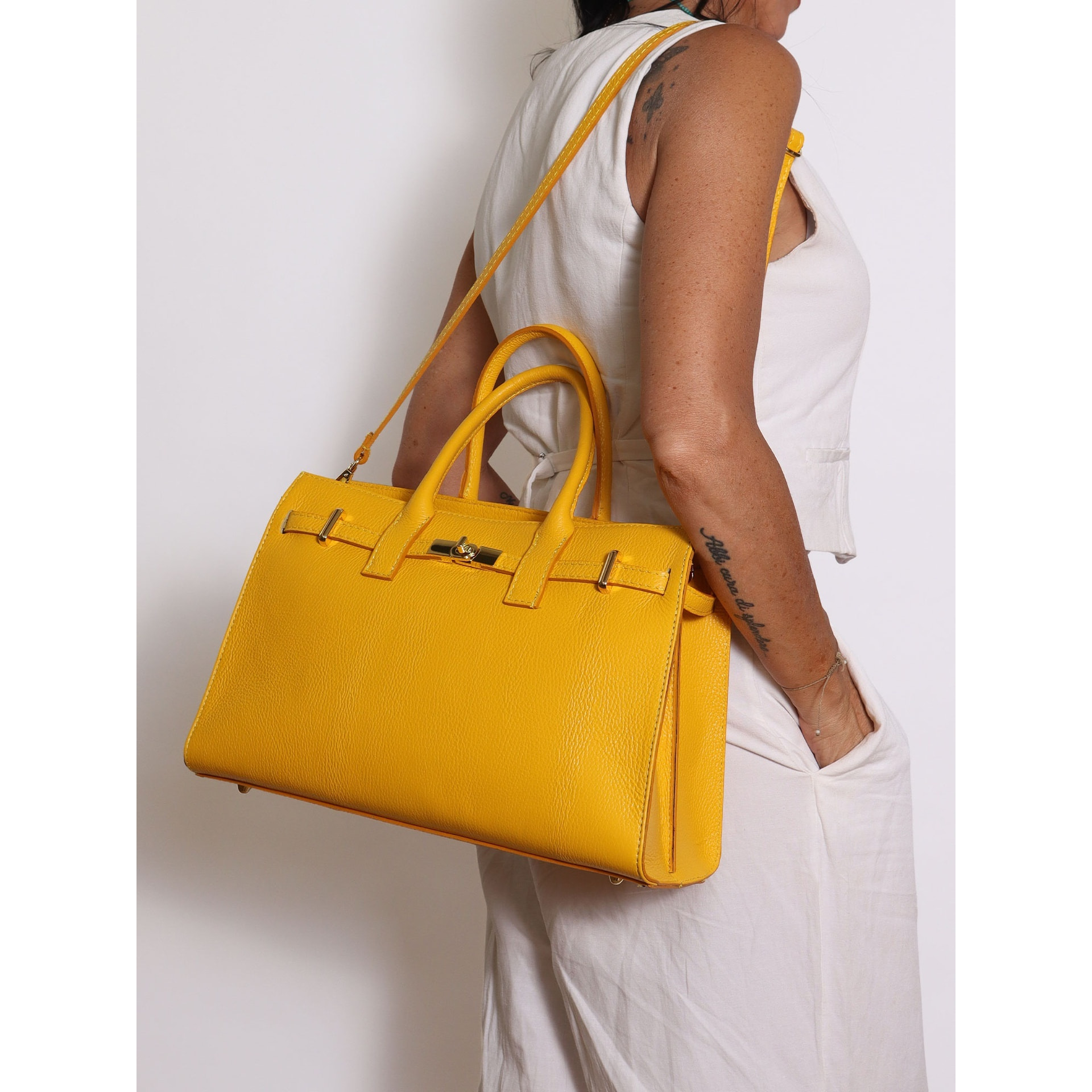 Gave Lux Borsa a mano