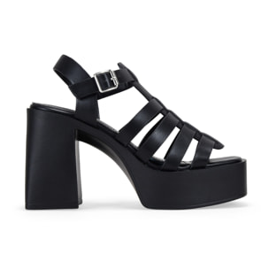 Sandalias cangrejeras negras con plataforma y tacón