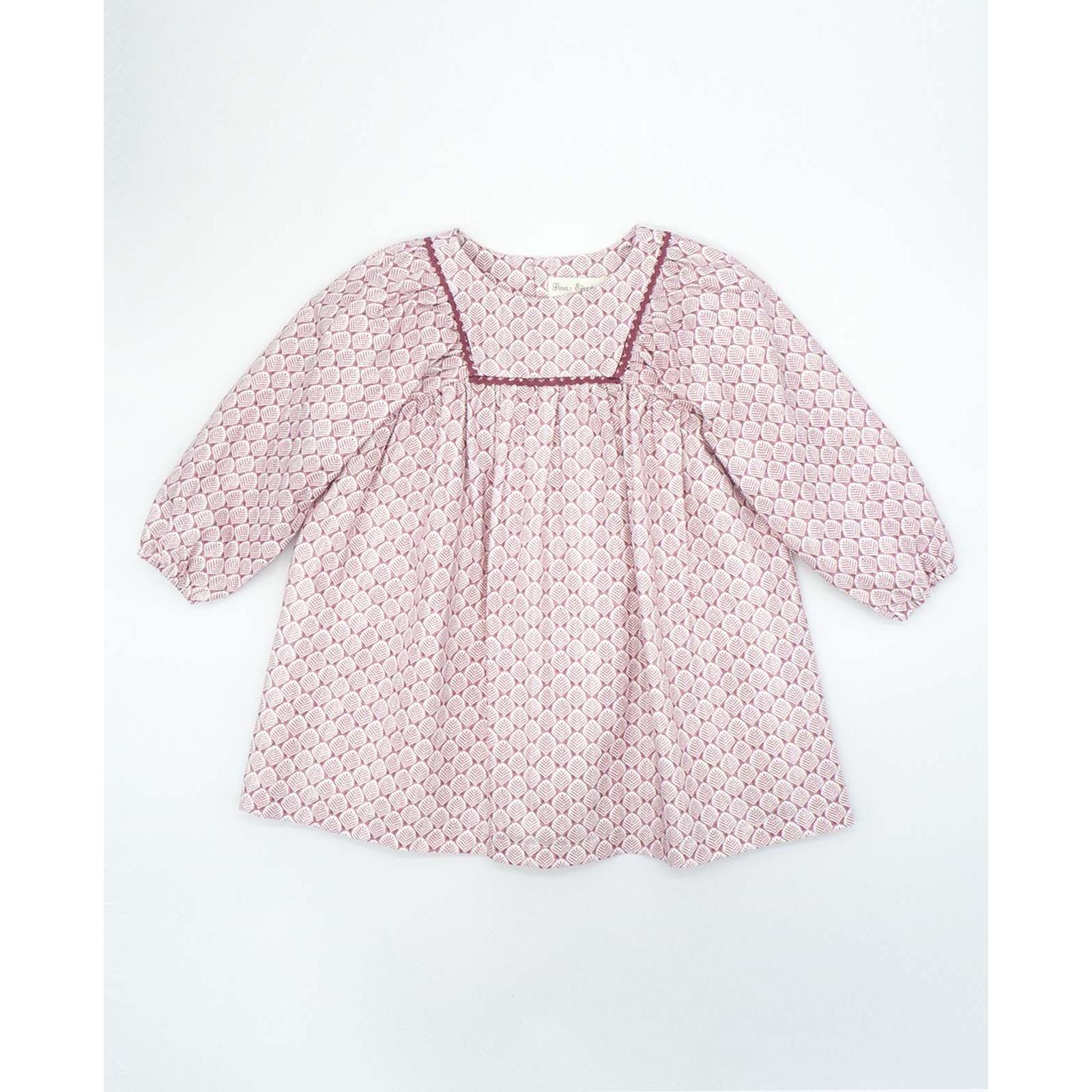 Vestido estampado con hojas malva