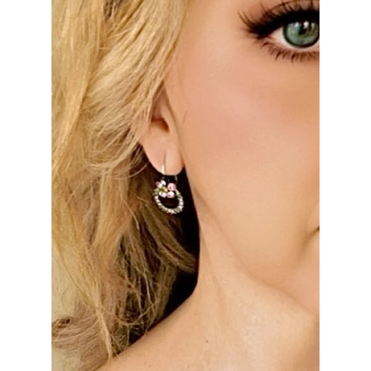 Pendiente Flor y aro en cristal Sw amatista