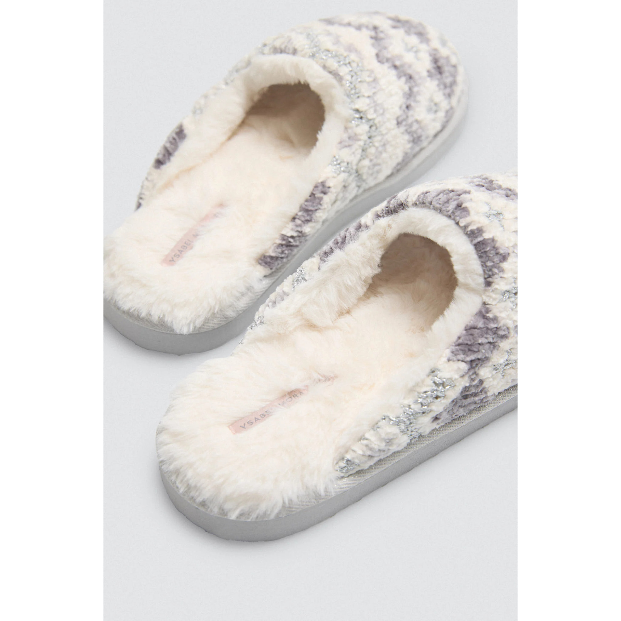 Ciabatte da casa con stampa etnica