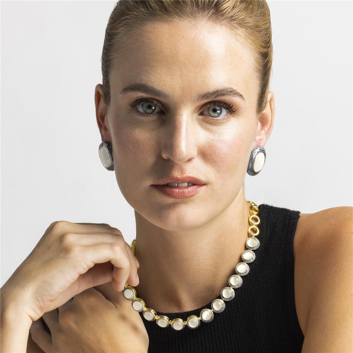 Pendientes con Ojo de Gato acabado oro 18k