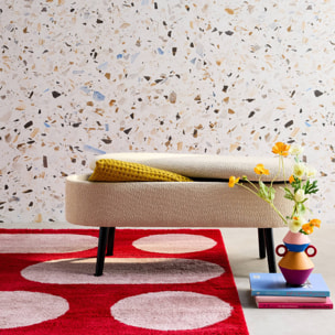Banc coffre. bout de lit avec revêtement bouclette texturée. beige. pieds en bois noir. L 112 x 44 x 50cm