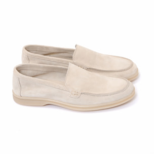 Mocassini leggerissimi e comodissimi in pelle scamosciata beige