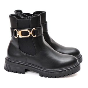 Stivaletto in simil pelle con elastico e fibbia dorata