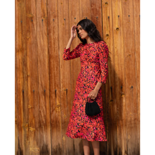 Vestido midi con mangas