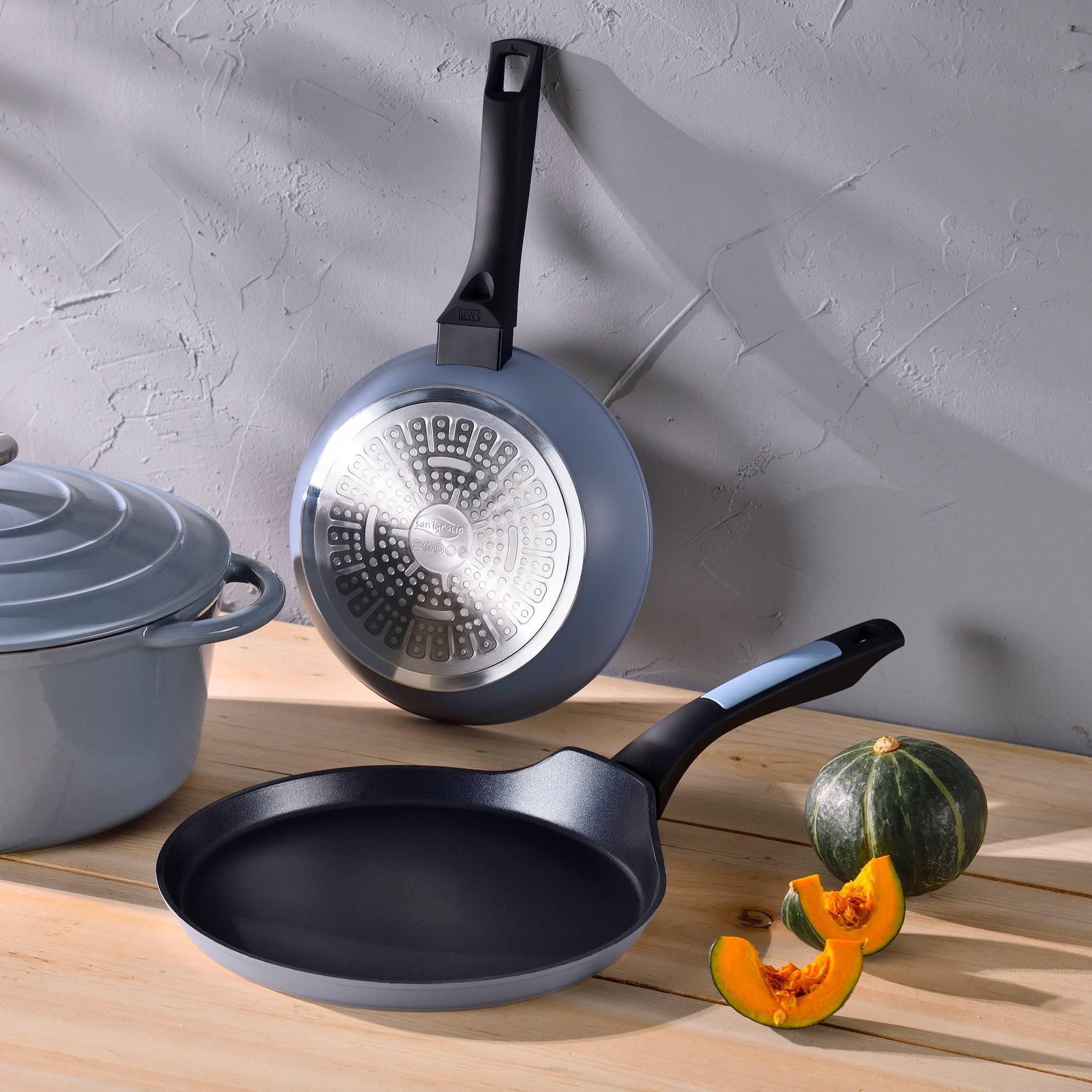 Juego de 2 Sartenes de Ø20Ø26cm + Wok de Ø30cm en Aluminio prensado color Azul NOIA San Ignacio