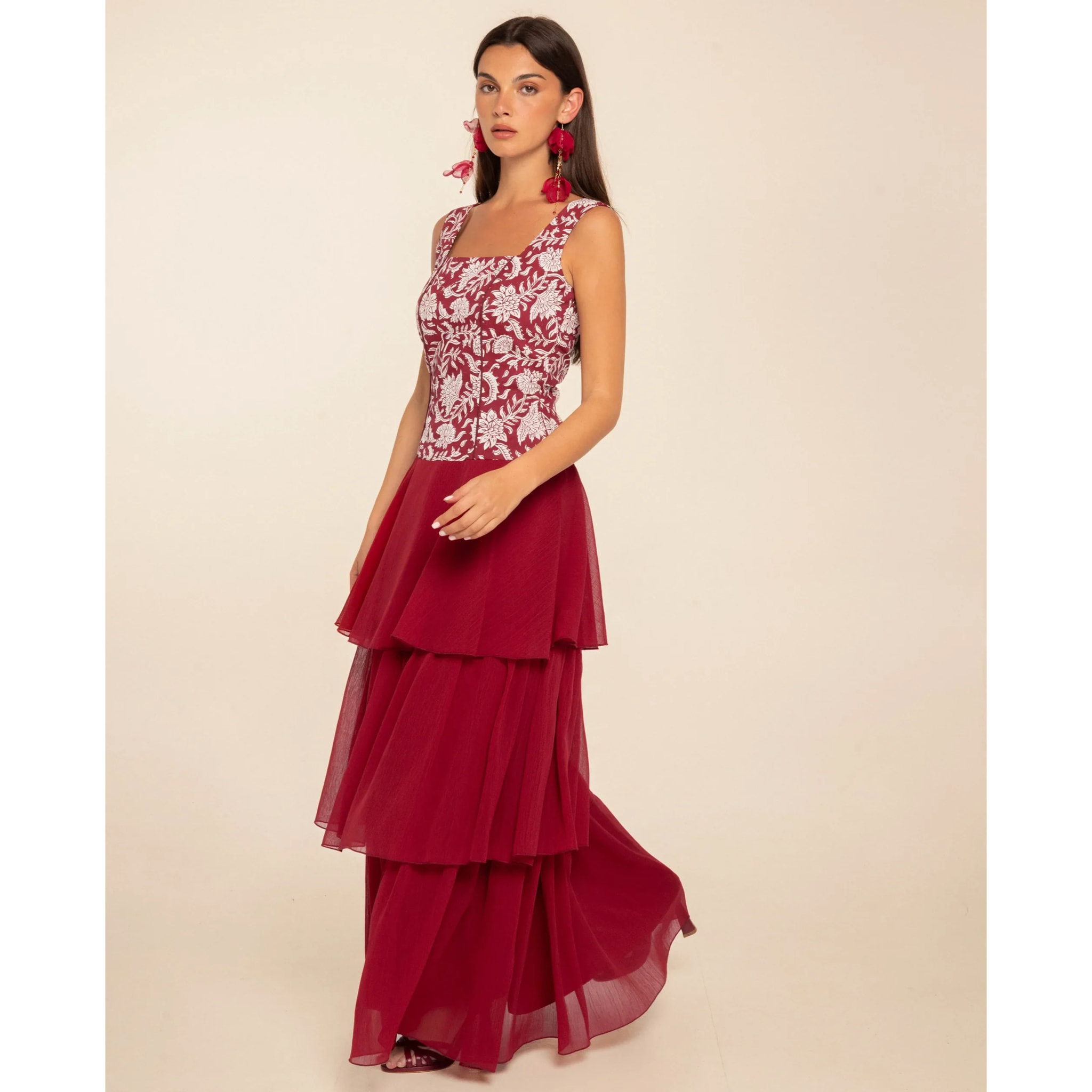 Vestido midi de tirantes con lino