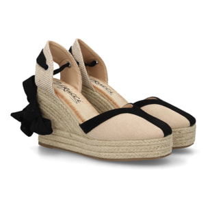 Alpargata de cuña alta de esparto con cintas