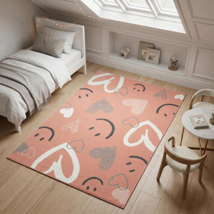 Tapis enfant motif cœurs et smileys, design ludique et joyeux