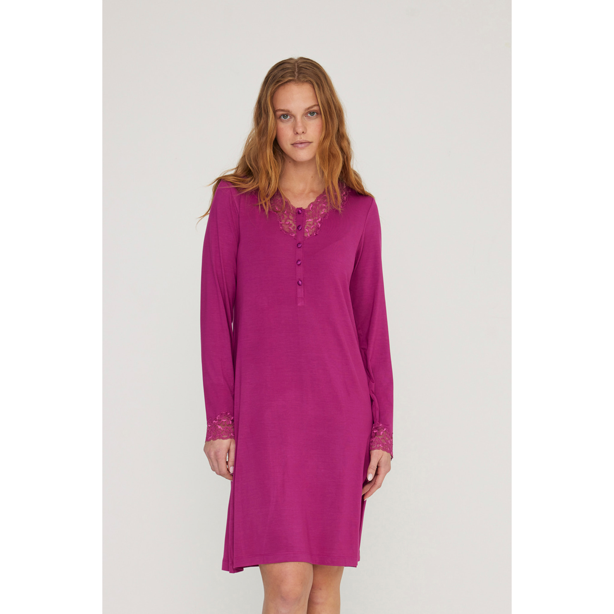 Camicia da notte dora in modal con collo a V cinque bottoni Noidinotte