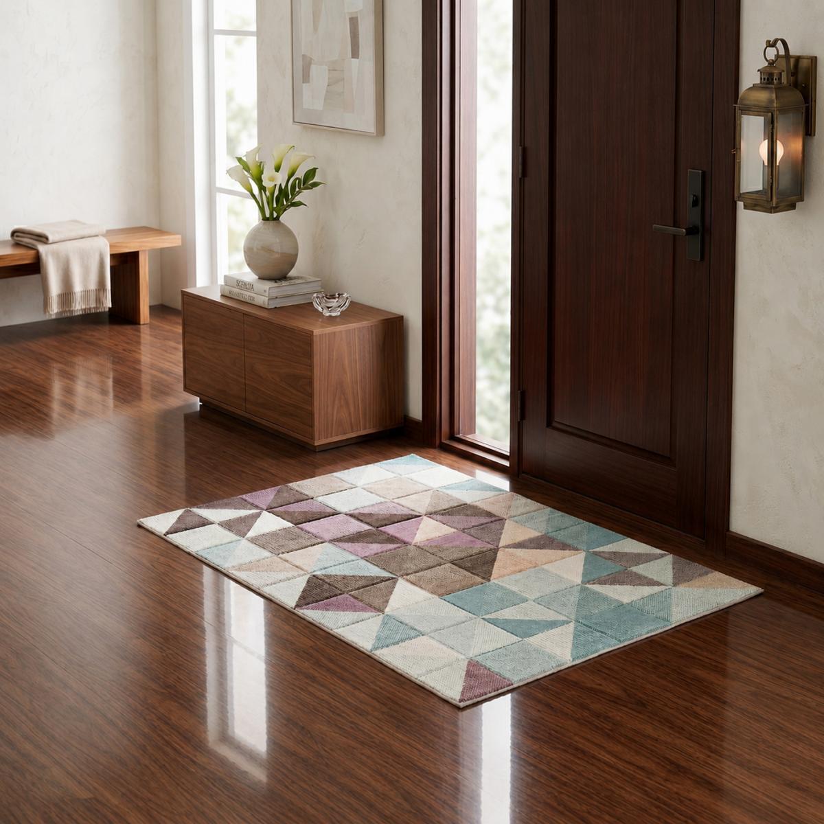 Petit tapis géométrique aux couleurs pastel