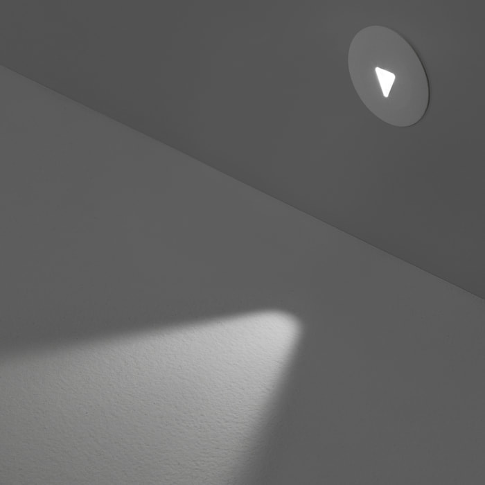 LEDS C4 Paso Luz de señalización de uso interior en color blanco