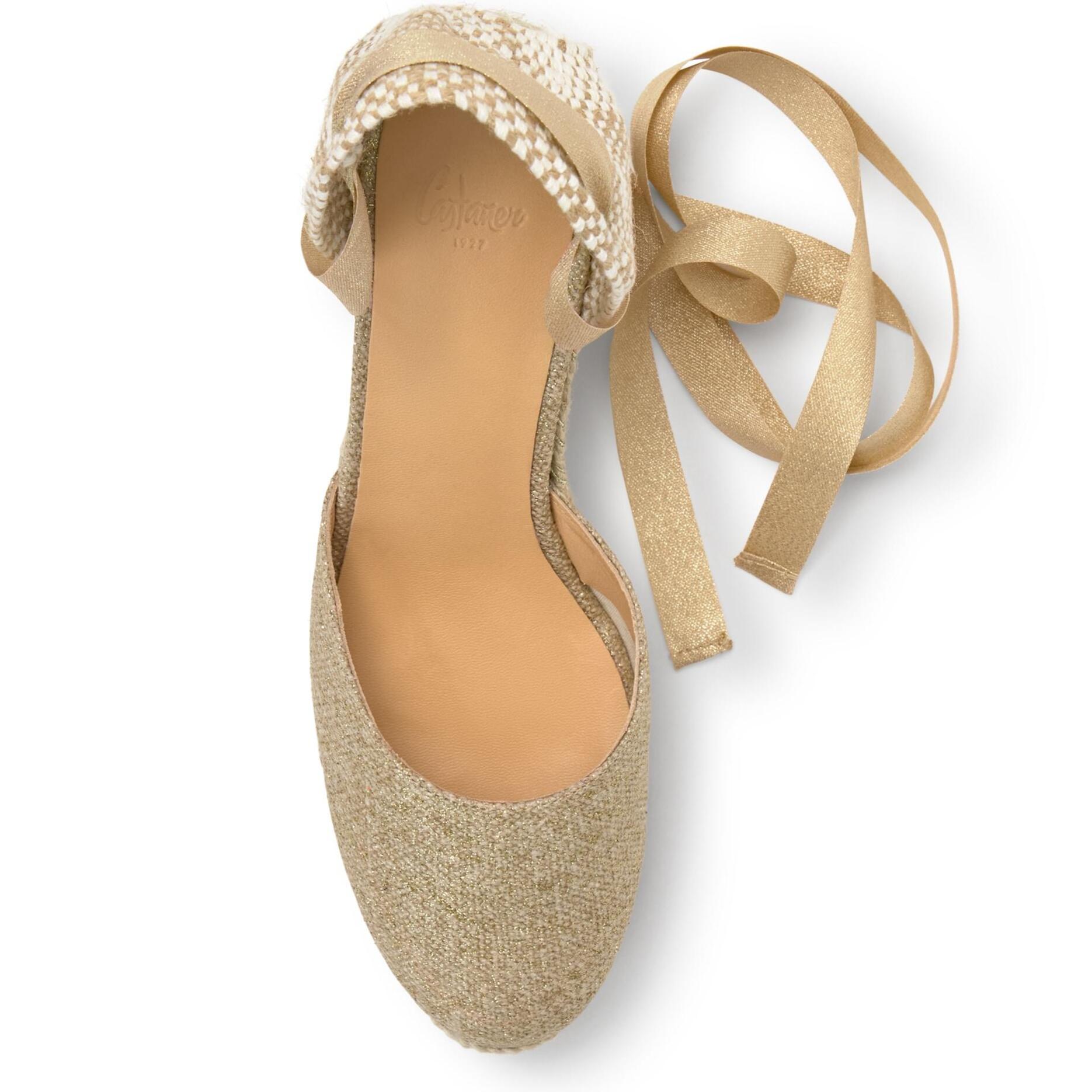 Alpargatas de cuña de mujer Carina en lino metalizado, cierre mediante lazada