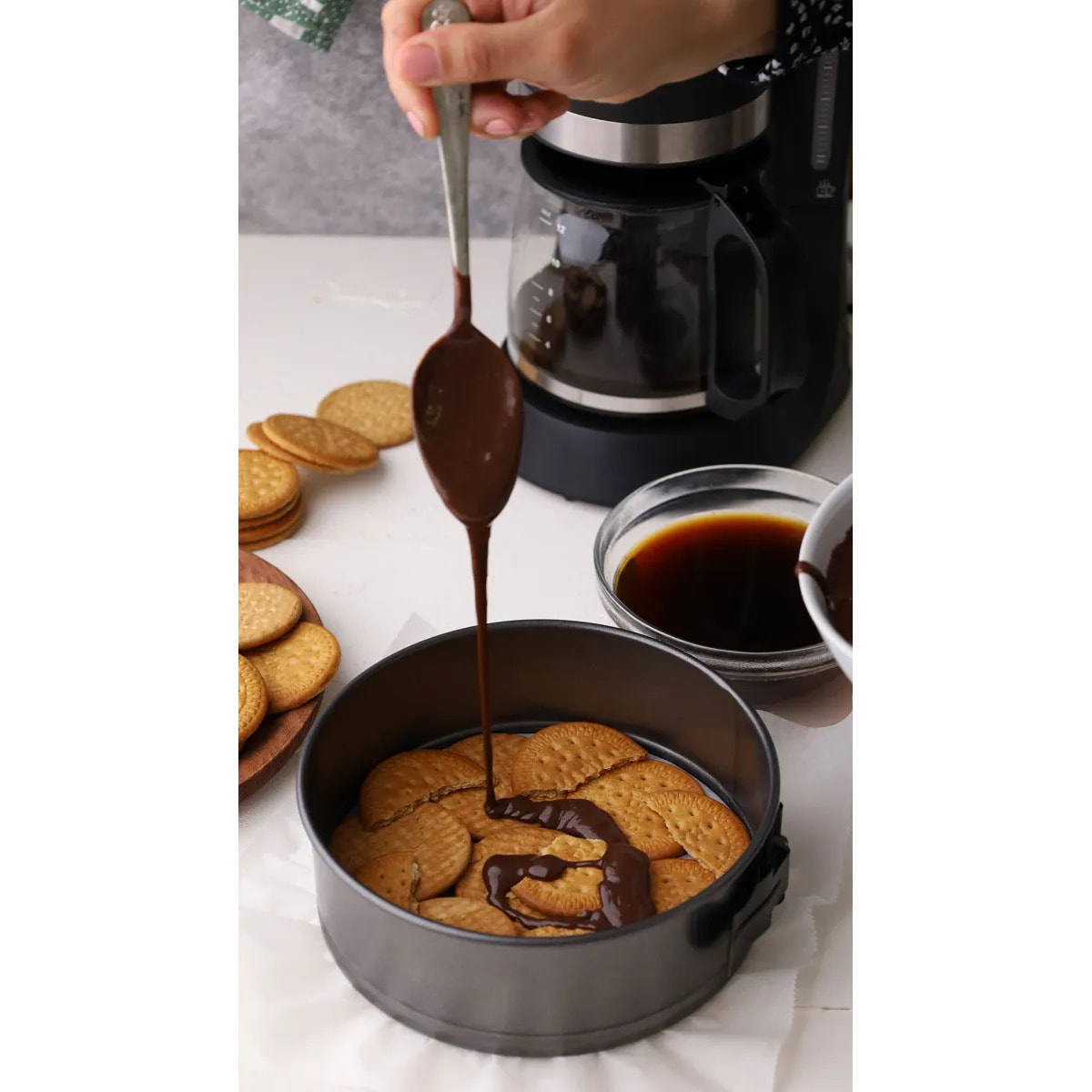 Cafetera de goteo JATA CA290 de 2 a 12 tazas. Con jarra de cristal. Filtro permanente