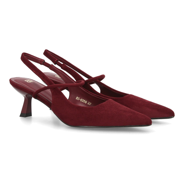 Zapato salon destalonado con tiras