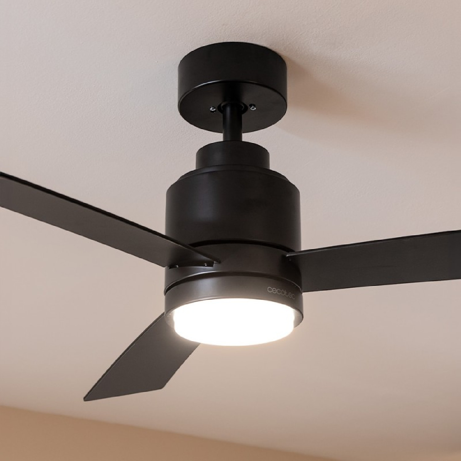 Cecotec Ventilateur de plafond EnergySilence Aero 4850 Style Black