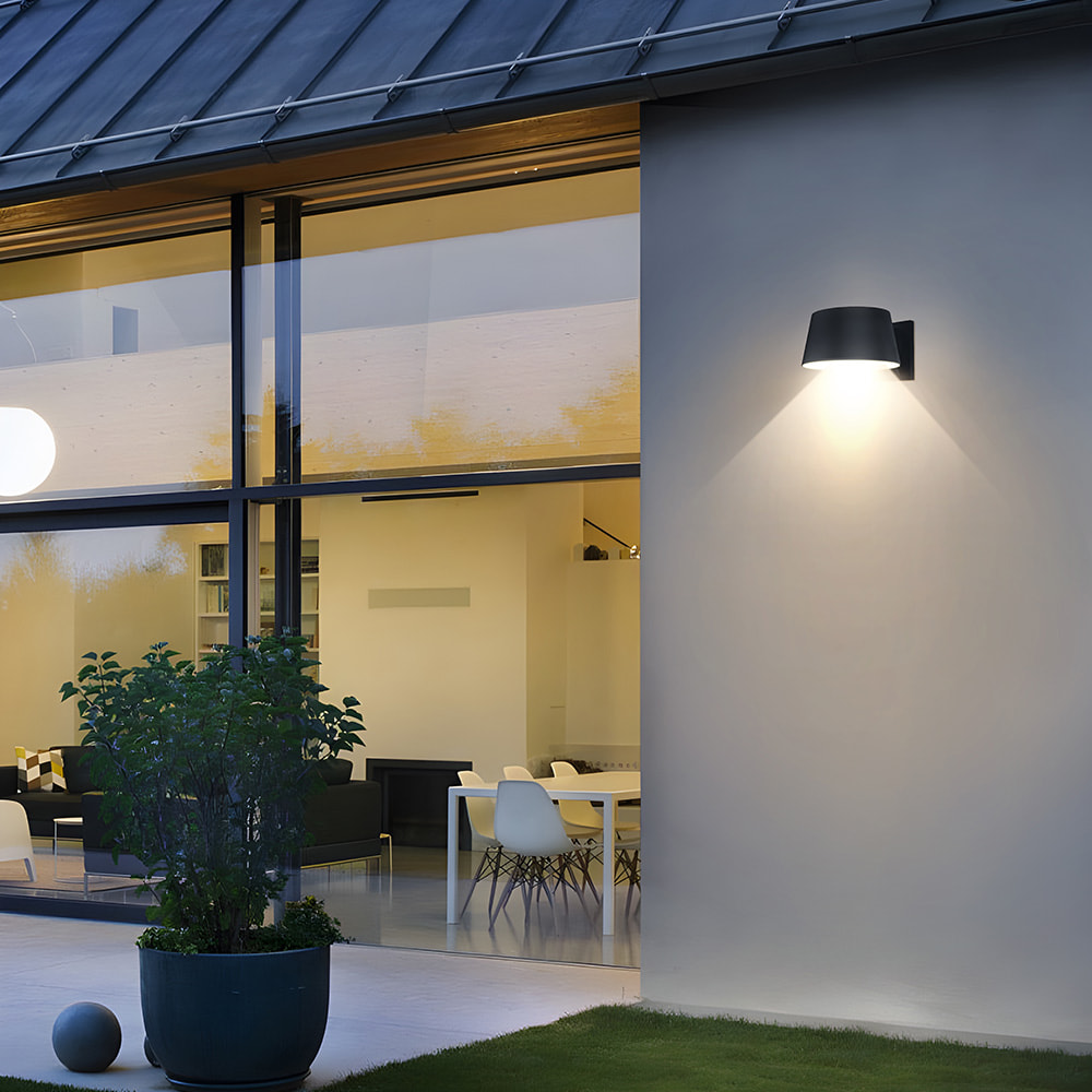 EZIlight® Solar Wall S28