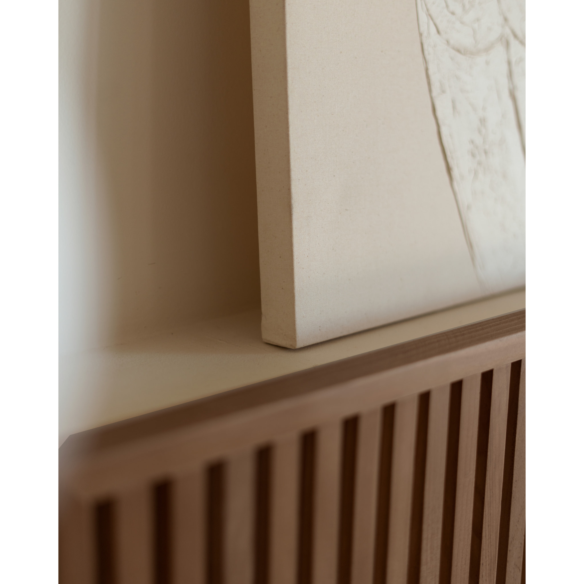Tableau beige décoratif sur toile de coton avec cadre en bois peint à la main à la peinture à l'huile en différentes tailles