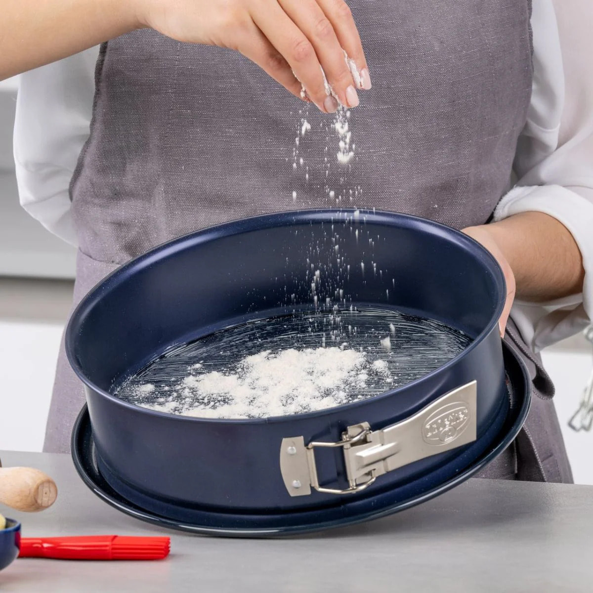 Ensemble de 2 Moules à manqué à charnière 26 cm Dr.Oetker Back Liebe