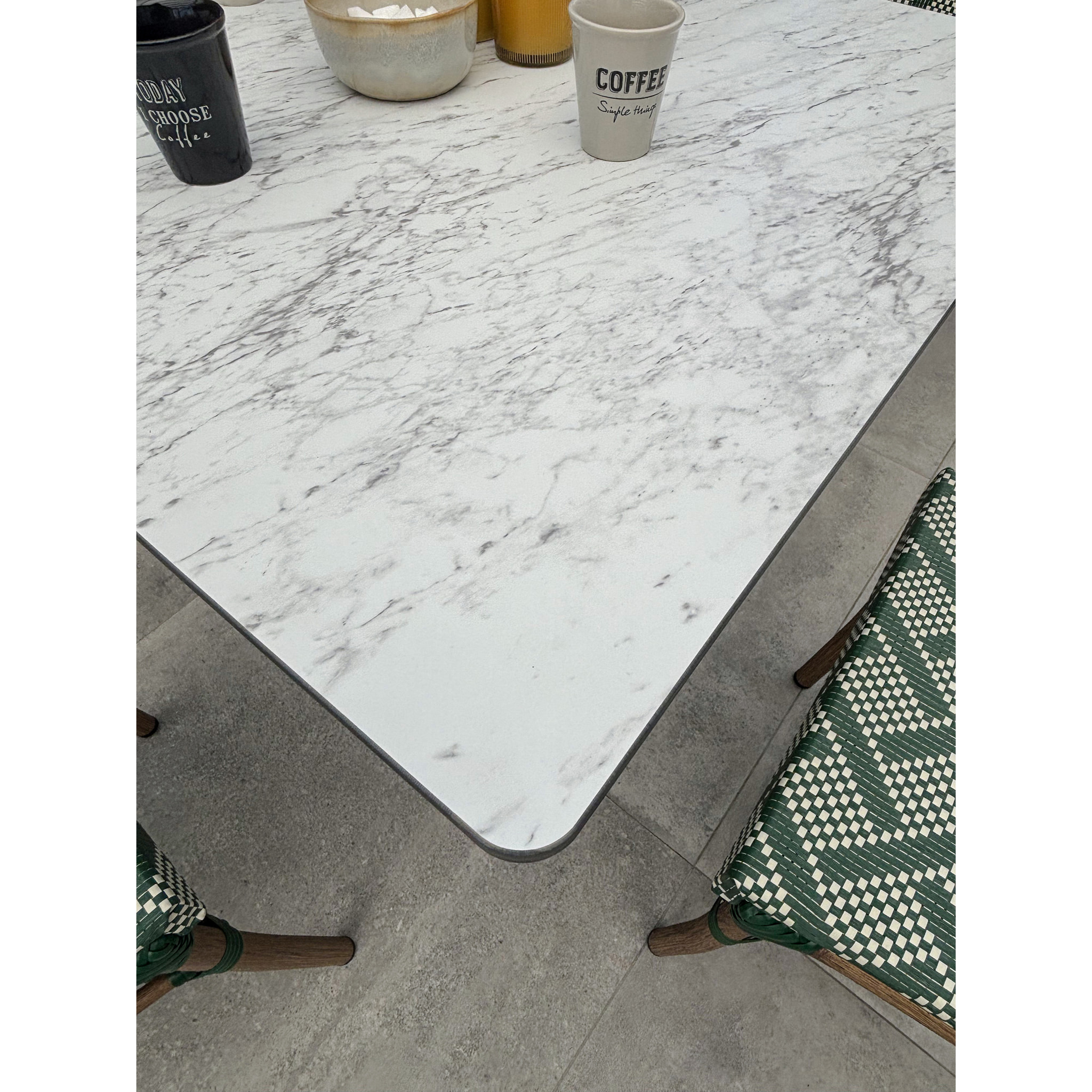 BISTRO - Ensemble repas de jardin 2 places en acier et plateau en HPL - vert