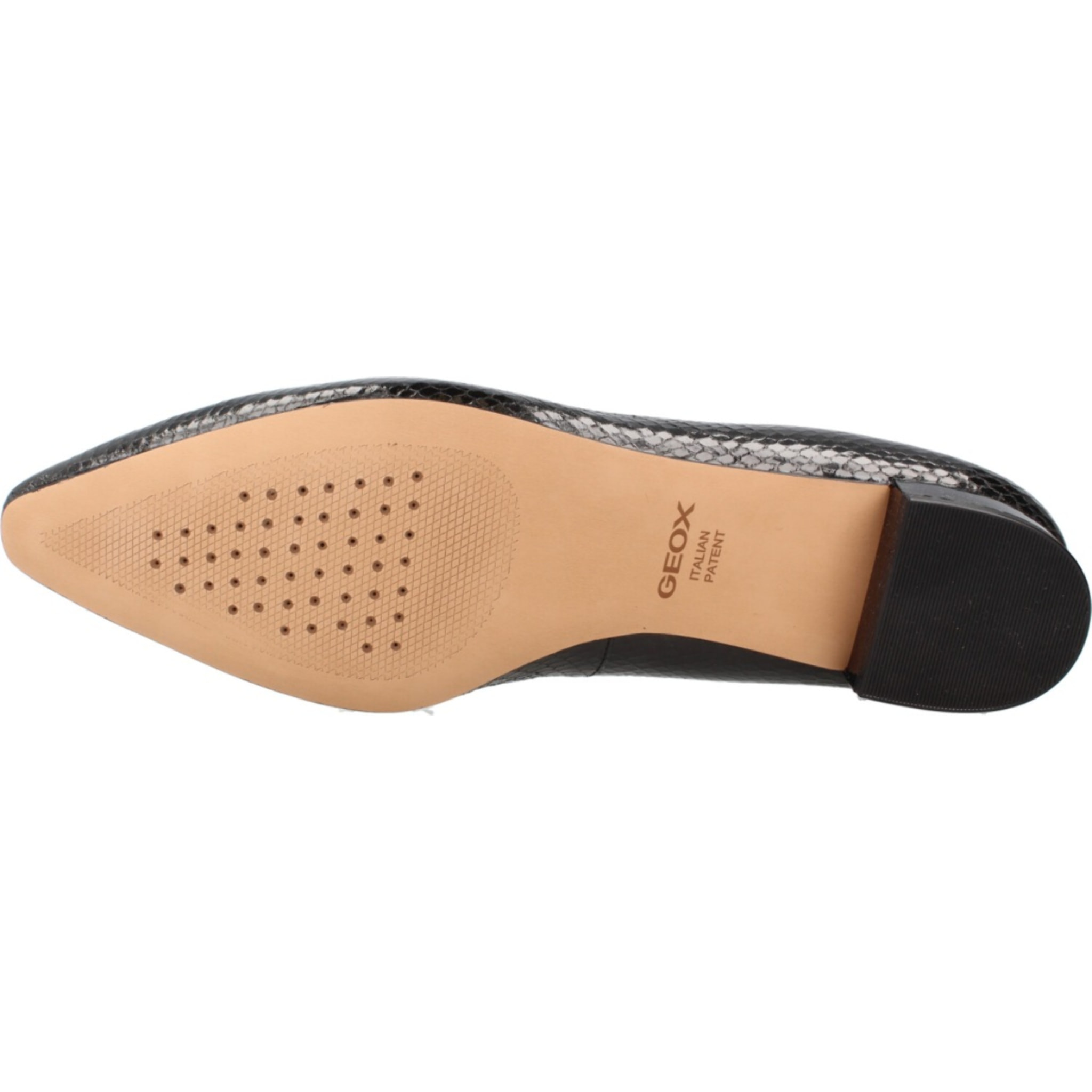 Bailarinas Mujer de la marca GEOX  modelo D56YYF 00021 NEGRO