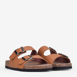 Sandalias planas marrones con hebillas