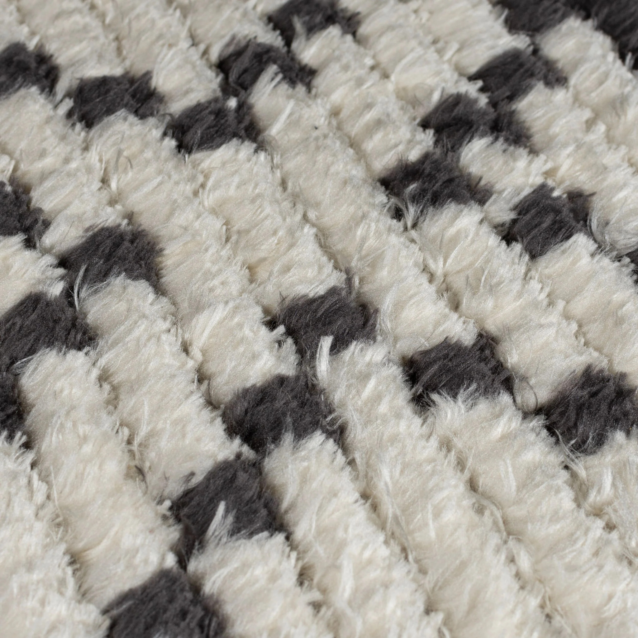 Tapis style berbere SABRI Monochrome