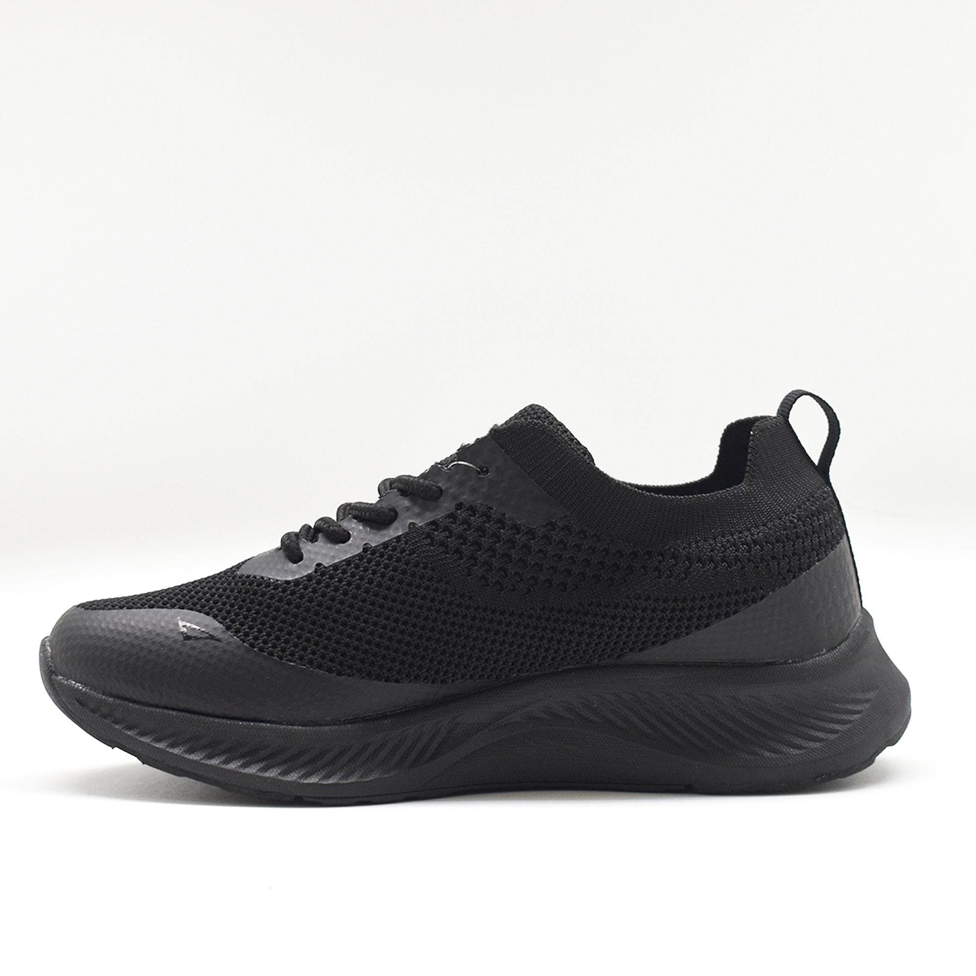 Sneaker ULTRALIGHT nera