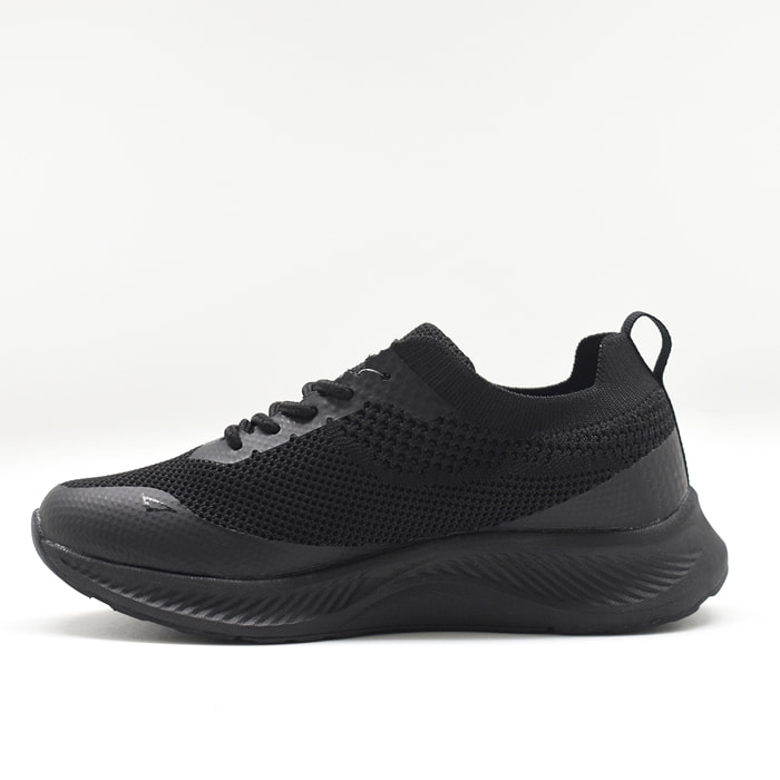 Sneaker ULTRALIGHT nera