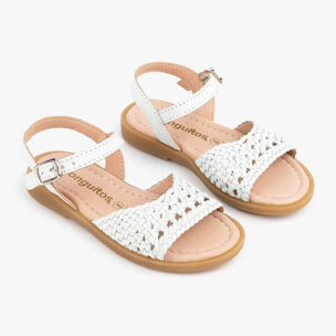 Sandalias De Niña Trenzada En Blanco