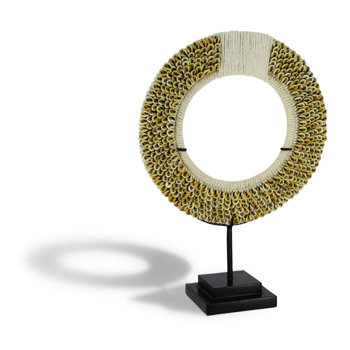 Collier en coquillages sur socle en métal  LINH