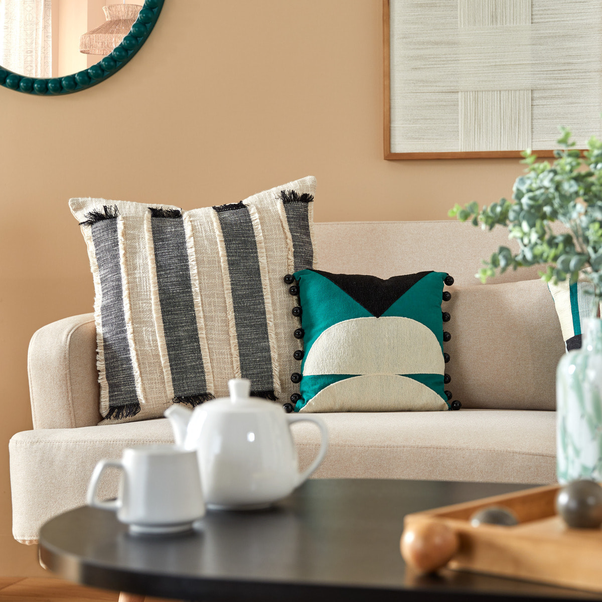 Coussin brodé "Malakite" vert cèdre 30x30cm