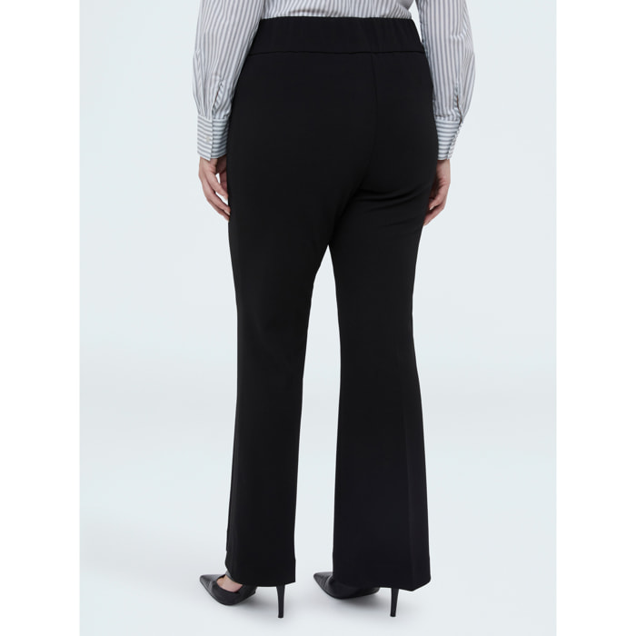 Fiorella Rubino - Pantaloni Flare in tessuto stretch - Nero