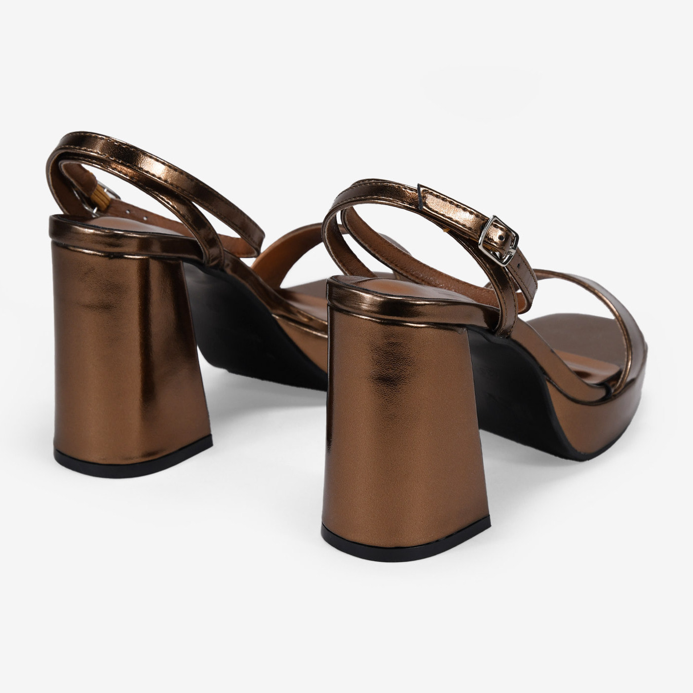 Sandalias de fiesta marrones con tacón ancho