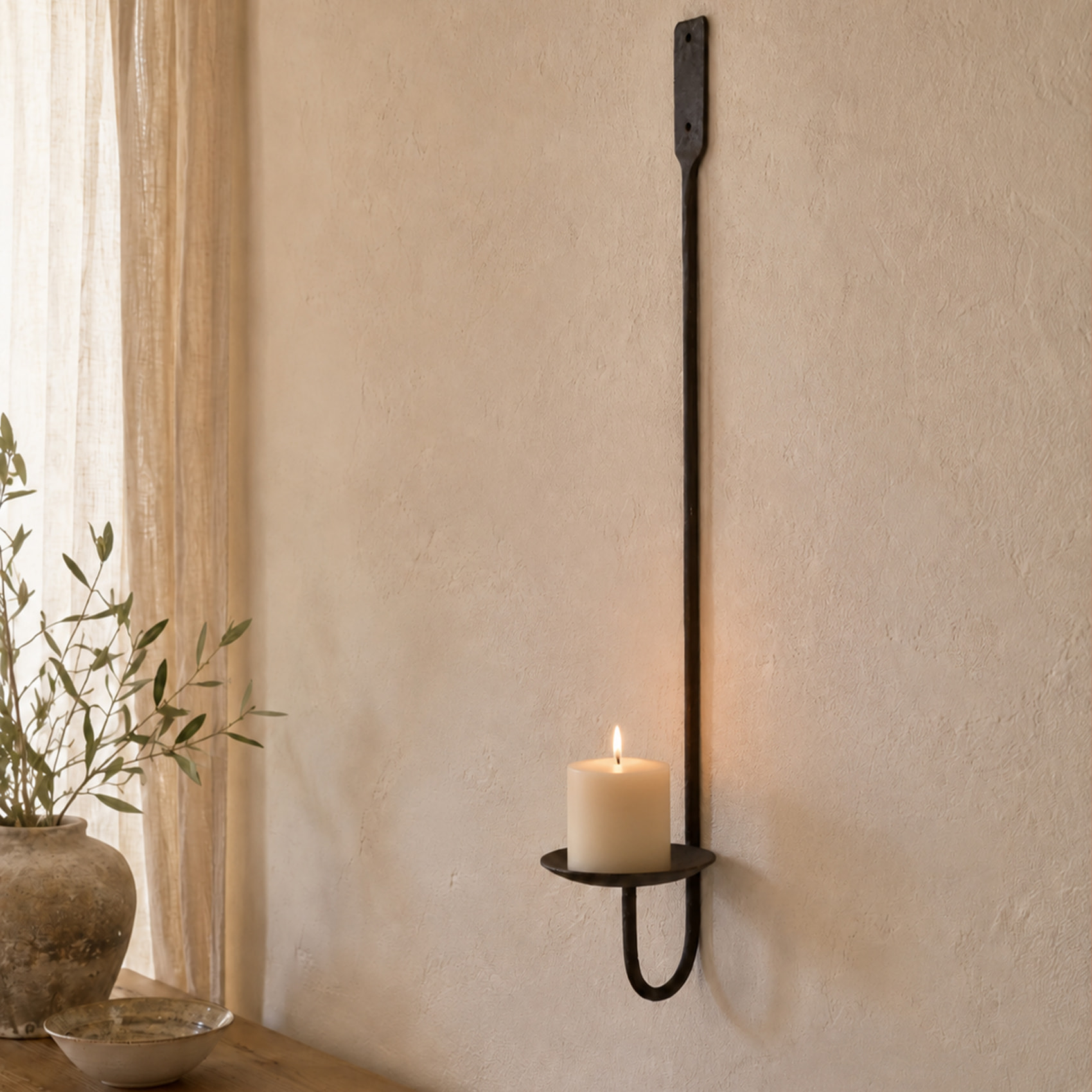 Bougeoir mural chandelier en métal brut - Noir