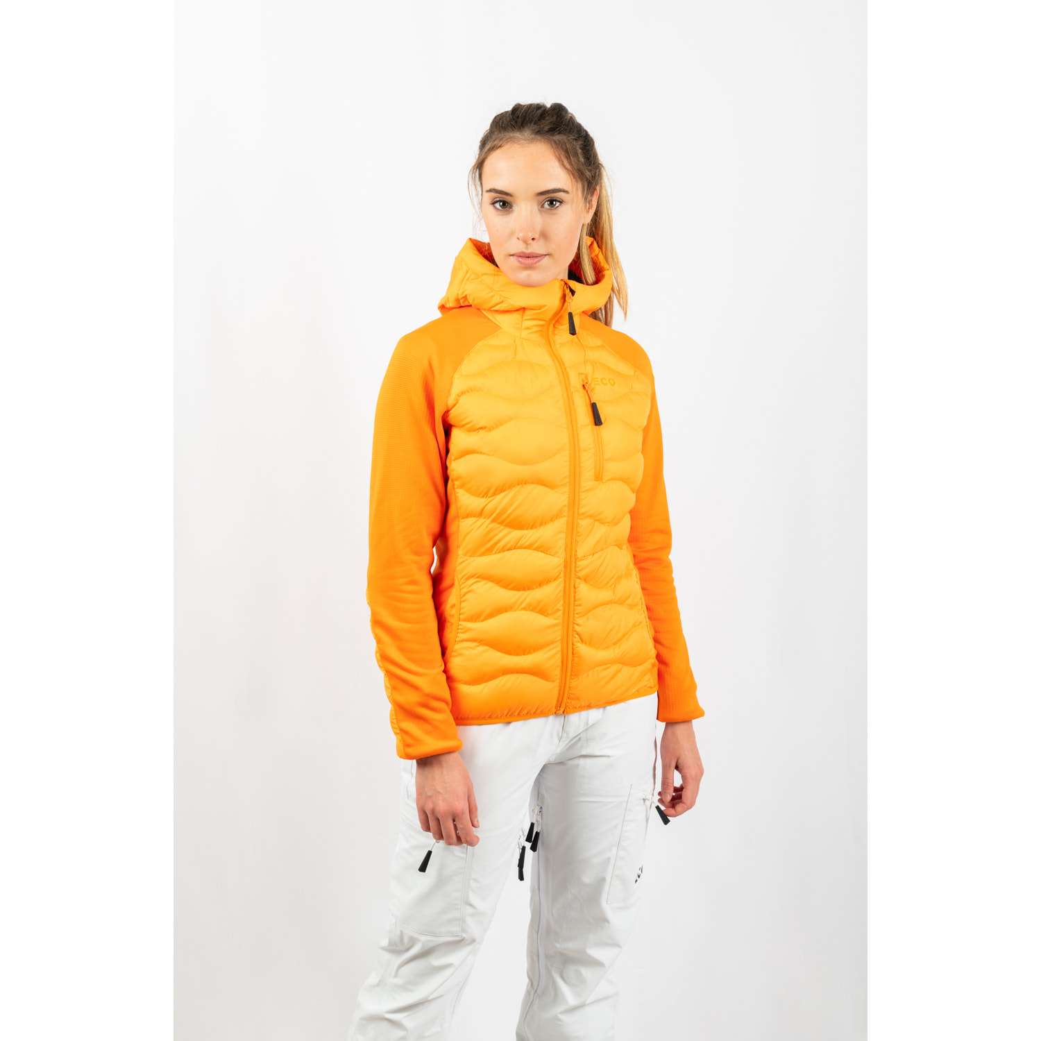 Chaqueta ECOActive Hybrid Insulated Jacket with cap Women dela marca ECOON - Naranja