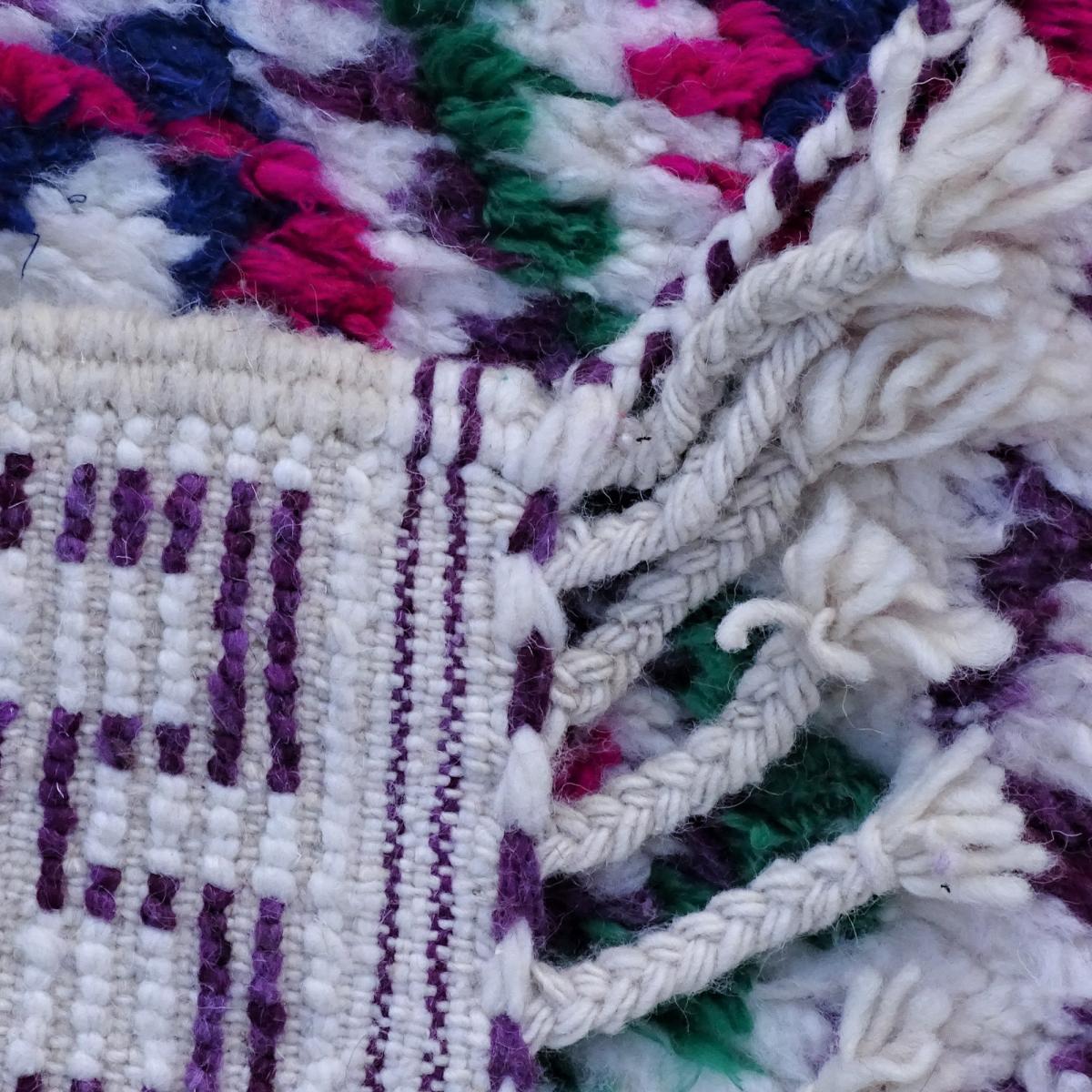Authentique tapis Berbère en laine, entièrement noué main au Maroc