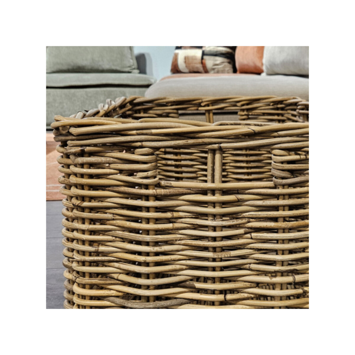 Grand panier H. 42 cm en kubu naturel tressé - EDWIN