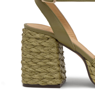 Sandalia de tacón Valeriette en rafia natural con cierre de pulsera