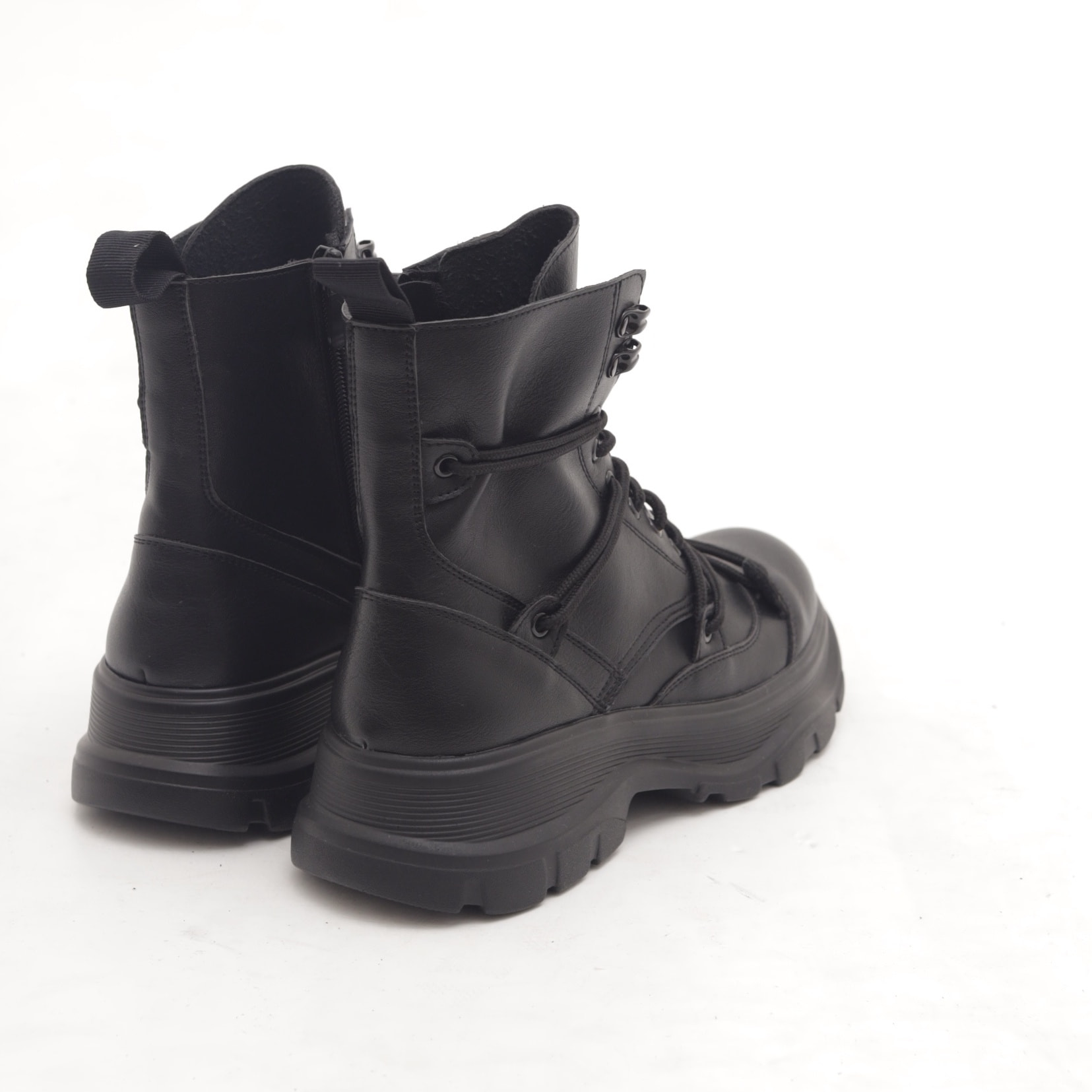 ANFIBIO BVT LACCI HIKING NERO