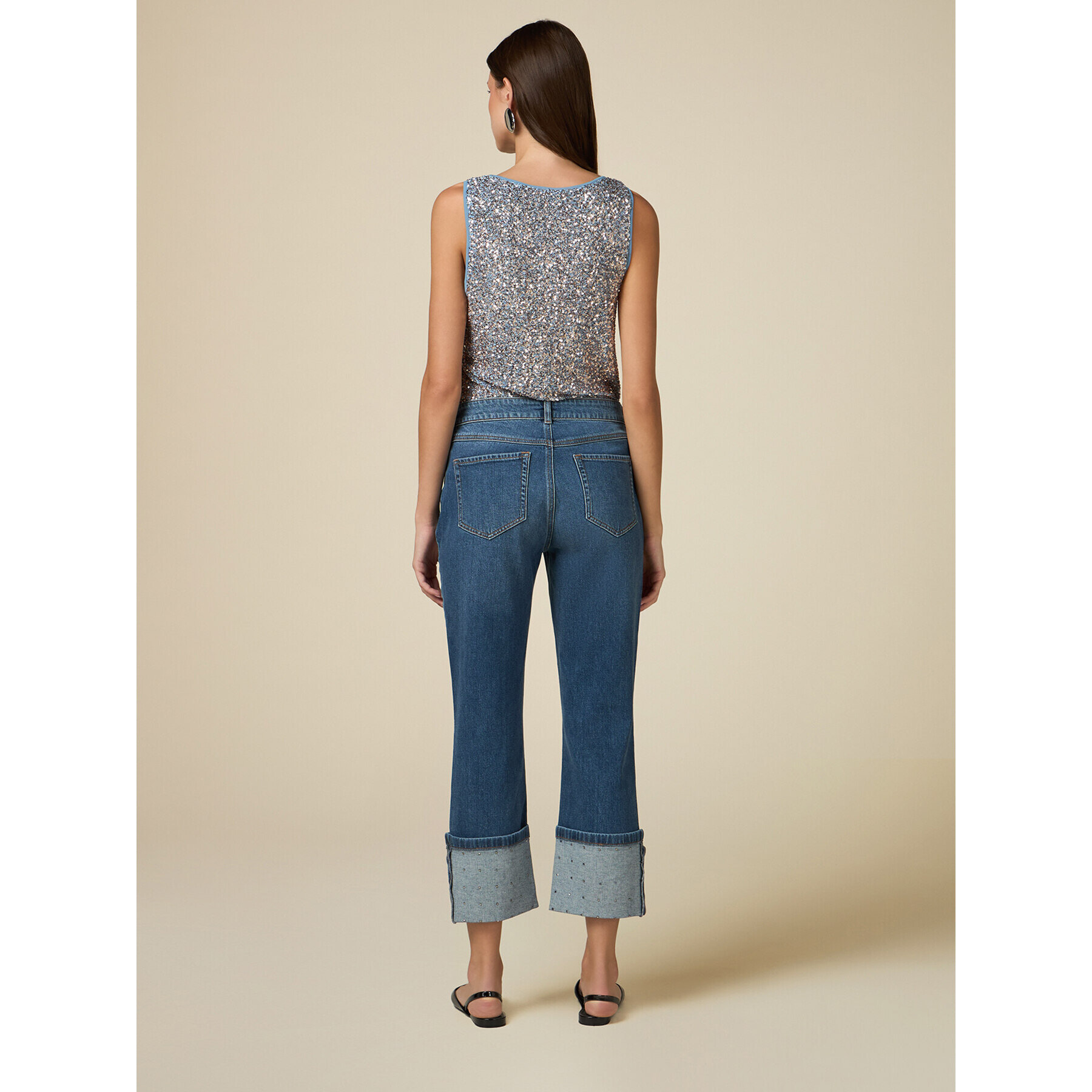 Oltre - Jeans cropped con risvolto e borchie - Blu