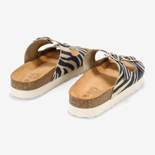 Sandalias de piel cebra con hebillas